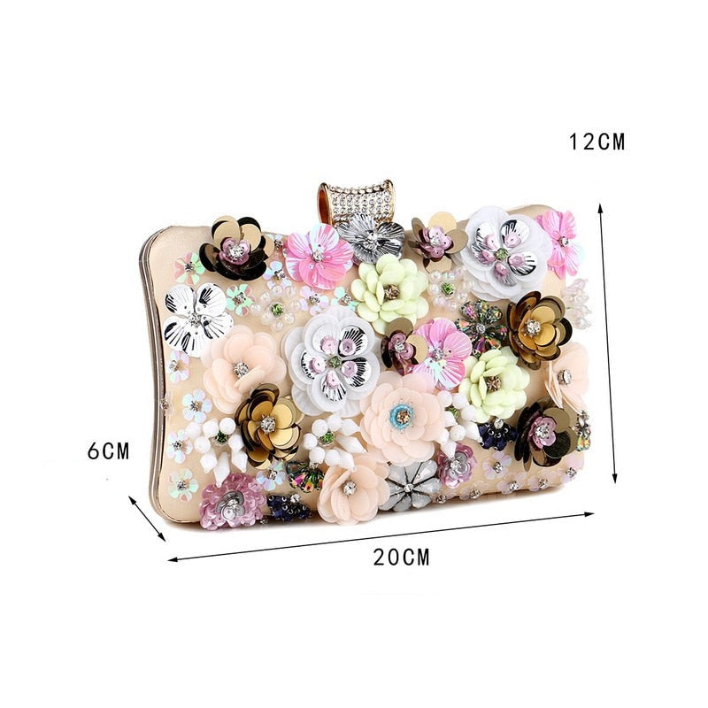  Clutch Flor e Strass