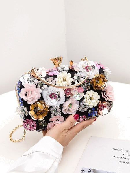 Clutch Flor e Strass